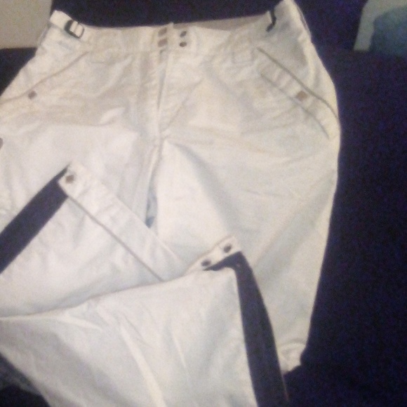 Ladies Convert Pants - Picture 8 of 8